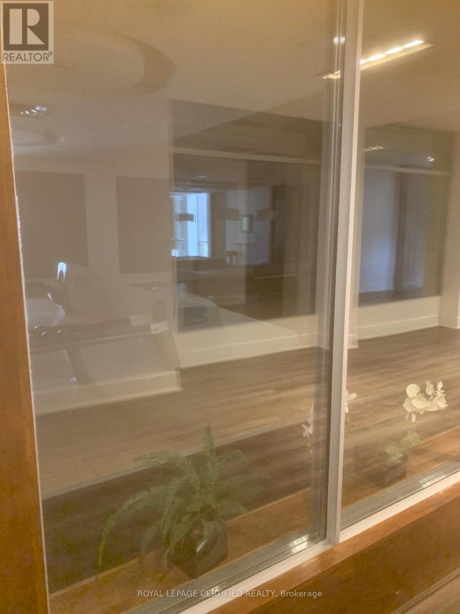 2104 - 3880 Duke Of York Boulevard, Mississauga, Ontario  L5B 4M7 - Photo 24 - W12587952