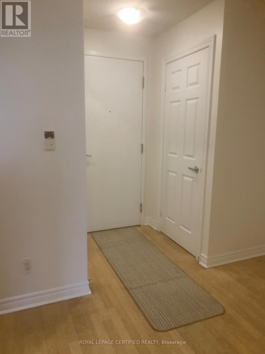 2104 - 3880 Duke Of York Boulevard, Mississauga, Ontario  L5B 4M7 - Photo 7 - W12587952