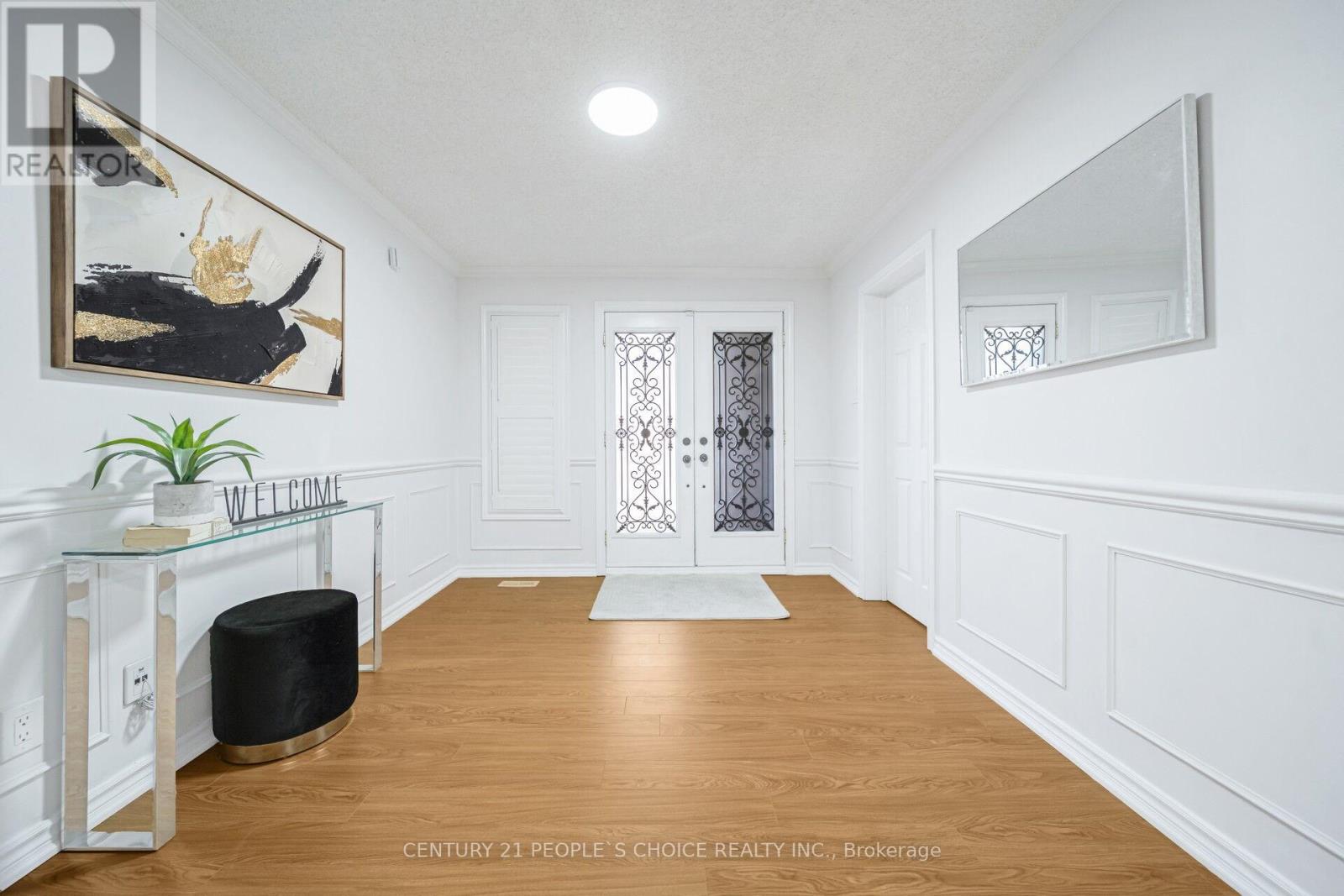 92 Woolridge Court, Brampton, Ontario  L6Y 3G3 - Photo 5 - W12587962