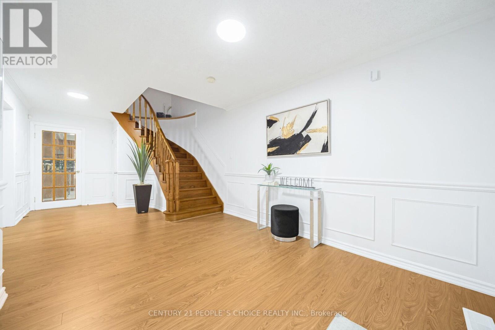 92 Woolridge Court, Brampton, Ontario  L6Y 3G3 - Photo 6 - W12587962