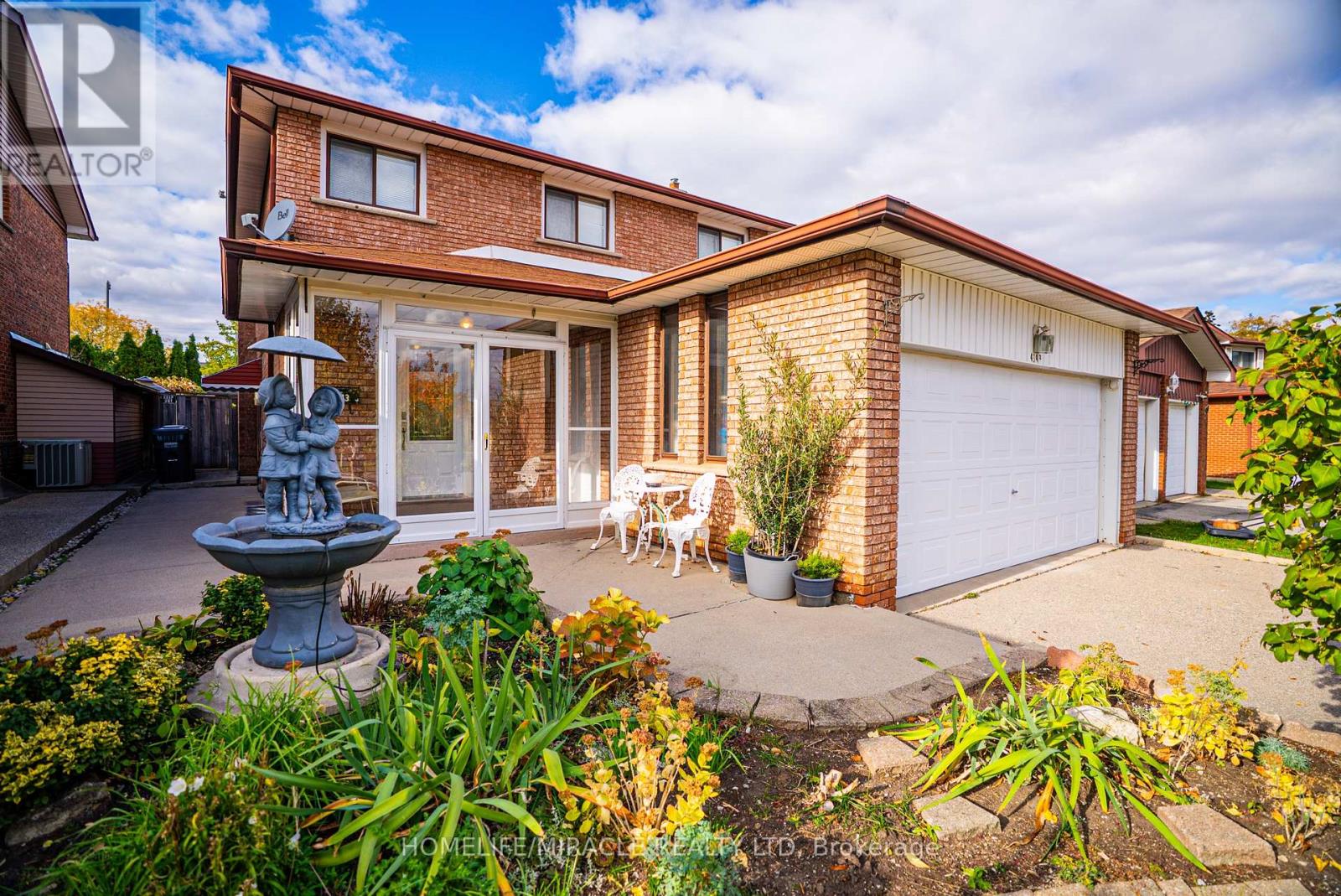 4343 Alta Court, Mississauga, Ontario  L4Z 1N6 - Photo 3 - W12587980