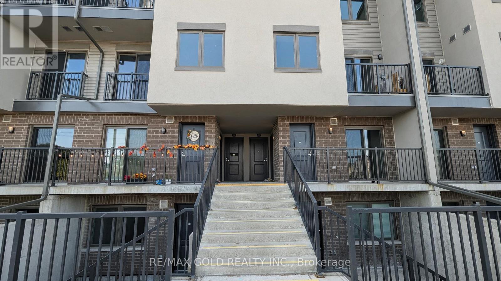 C48 - 370 Fisher Mills Road, Cambridge, Ontario  N3C 0G8 - Photo 3 - X12587996