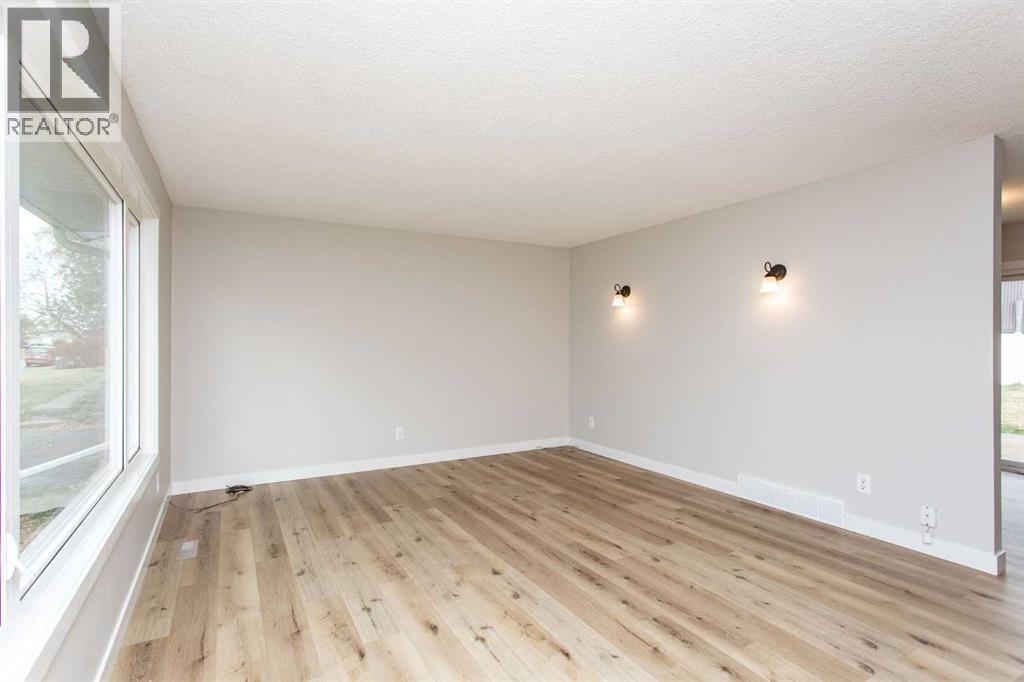 5233 47 Street, Lacombe, Alberta  T4L 1J3 - Photo 15 - A2240455