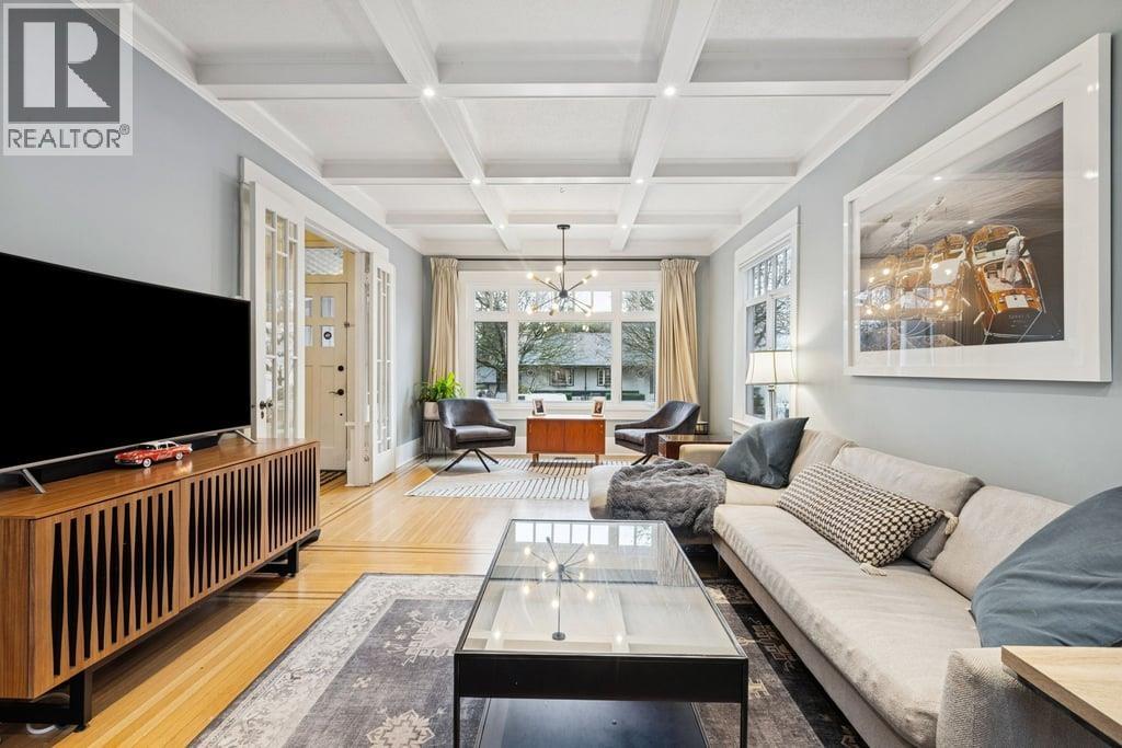 2075 W 48th Avenue, Vancouver, British Columbia V6M 2P4 - Photo 8 - R3071021