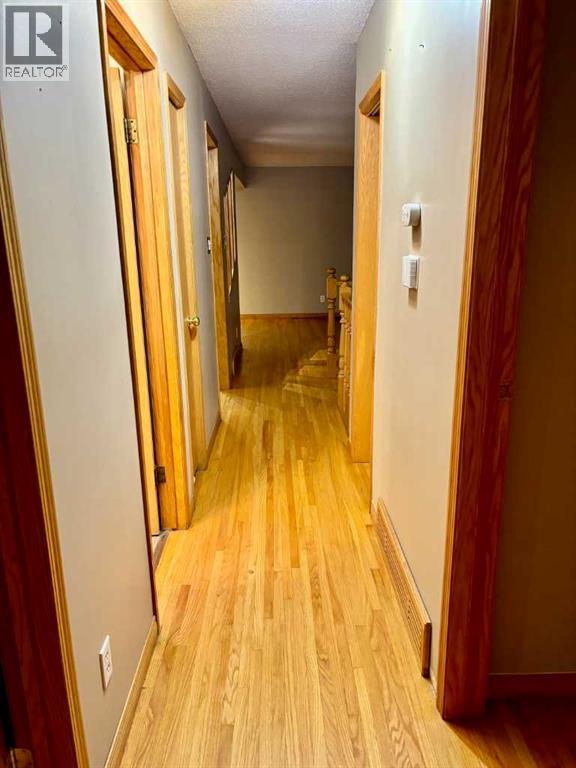 7711 Bowcliffe Crescent Nw, Calgary, Alberta  T3B 2S5 - Photo 13 - A2260325