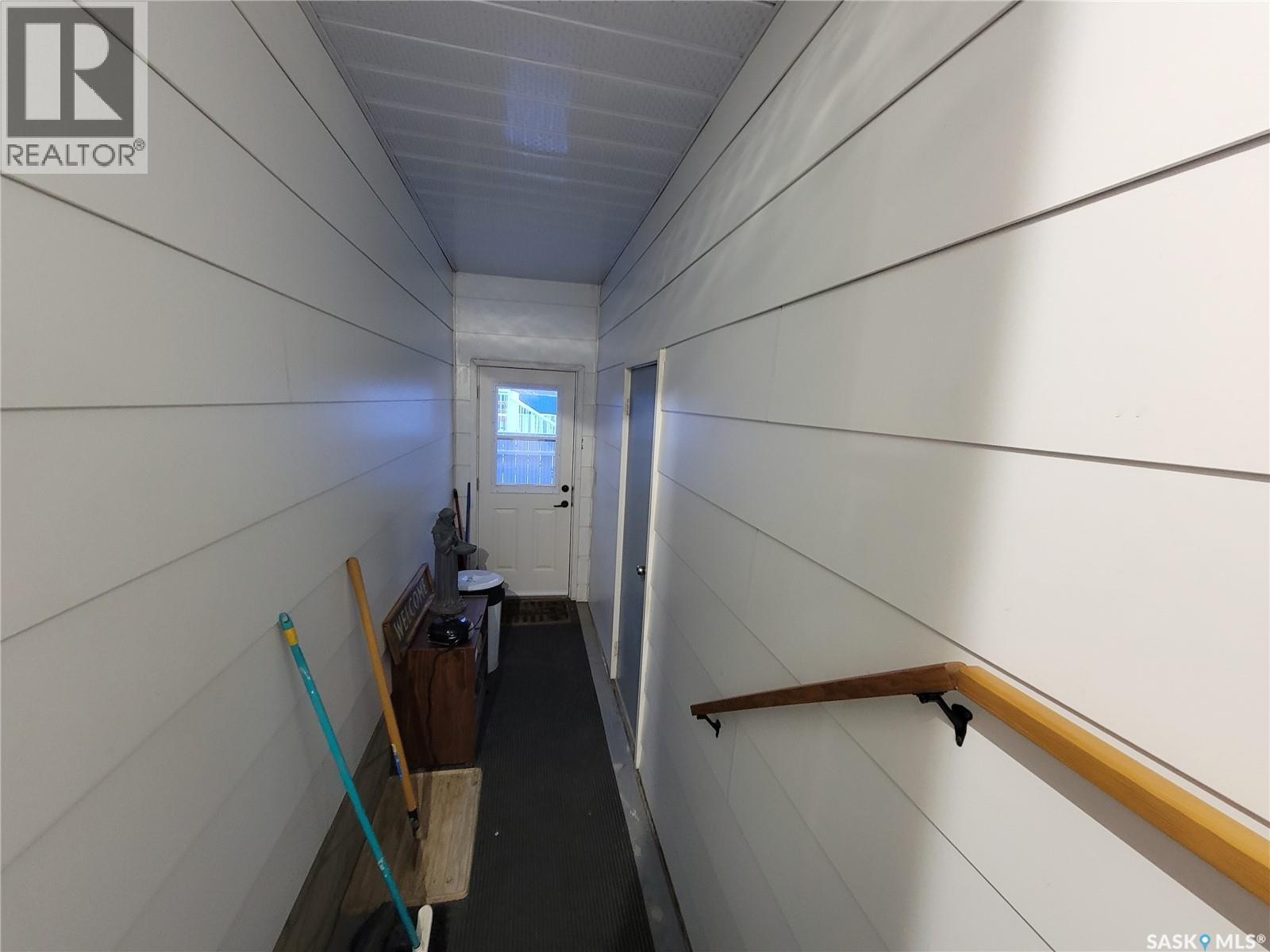 4920 Express Avenue, Macklin, Saskatchewan  S0L 2C0 - Photo 20 - SK024904