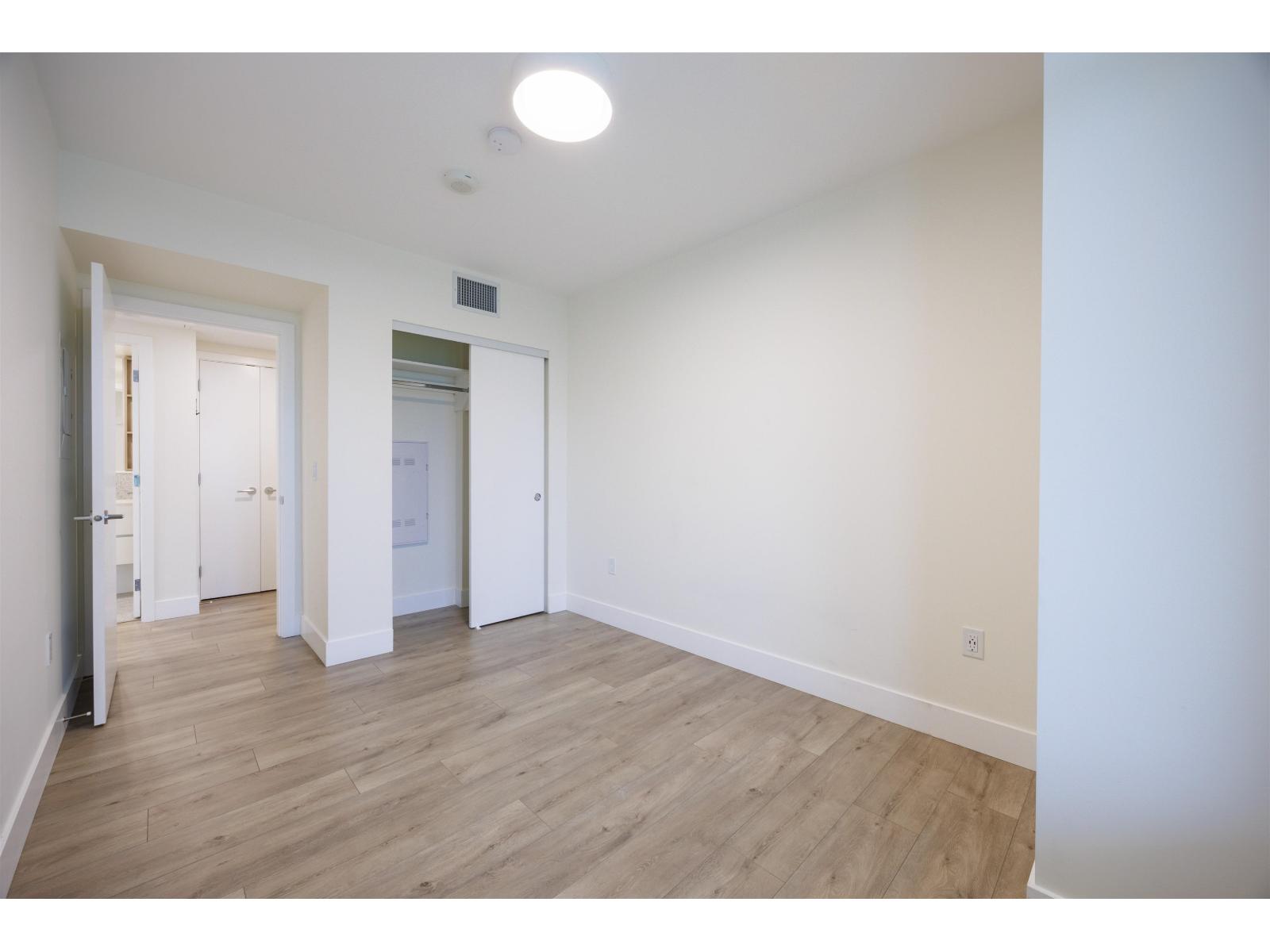 1204 10428 Whalley Boulevard, Surrey, British Columbia  V3T 0W2 - Photo 19 - R3066817