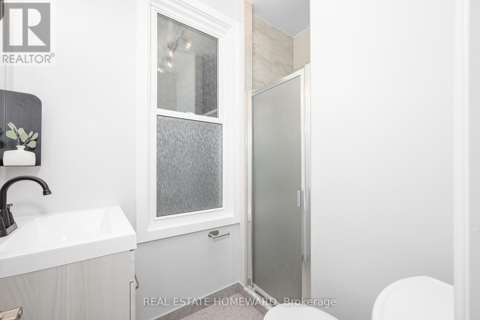 93 Agnes Street, Oshawa, Ontario  L1G 1V3 - Photo 20 - E12588004