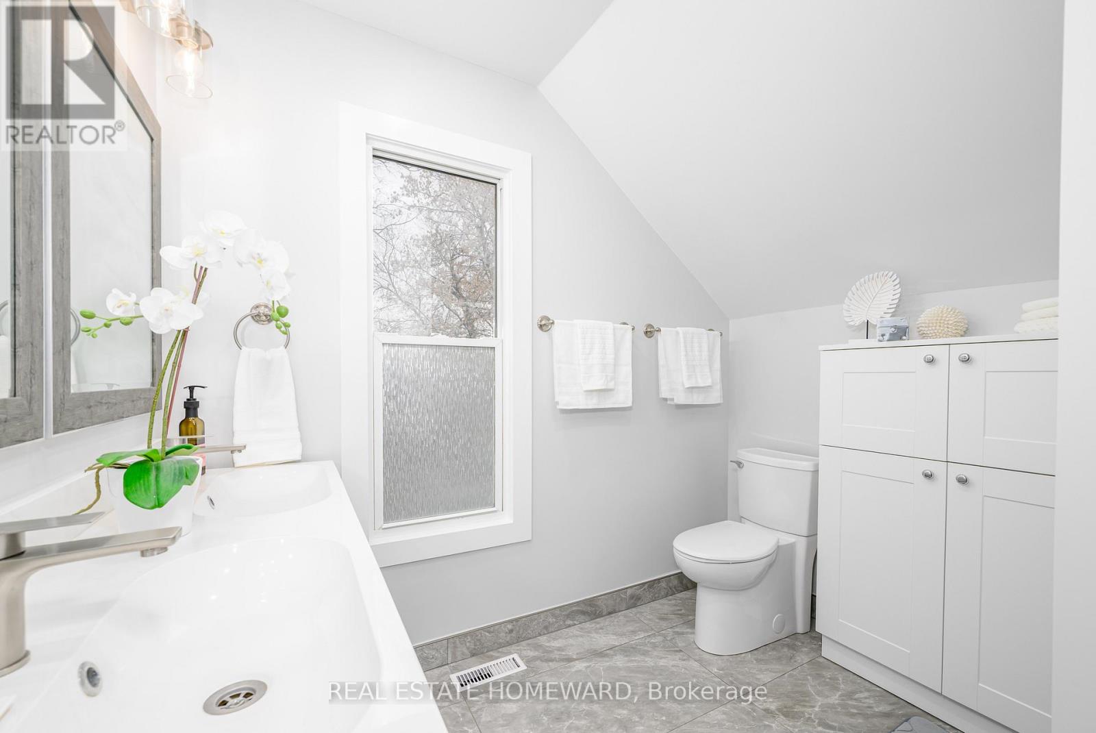 93 Agnes Street, Oshawa, Ontario  L1G 1V3 - Photo 34 - E12588004