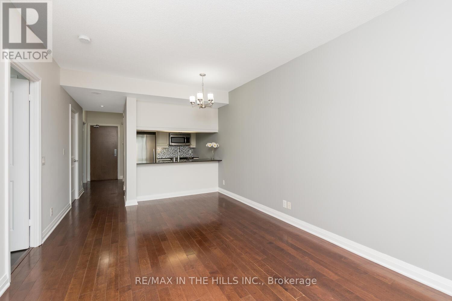 310 - 1055 Southdown Road, Mississauga, Ontario  L5J 0A3 - Photo 11 - W12588008