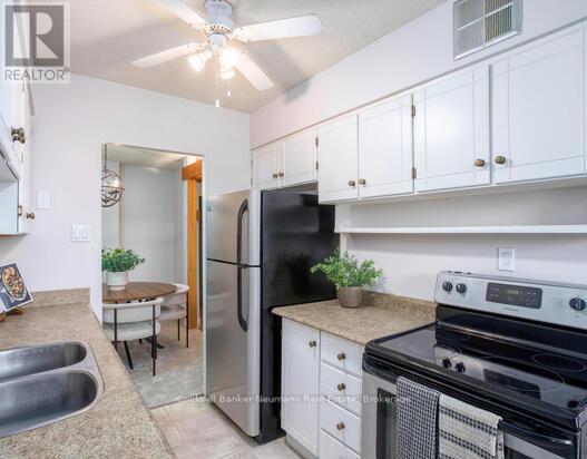 403 - 81 Church Street, Kitchener, Ontario  N2G 4M1 - Photo 17 - X12588024