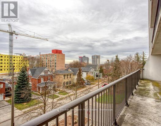 403 - 81 Church Street, Kitchener, Ontario  N2G 4M1 - Photo 37 - X12588024