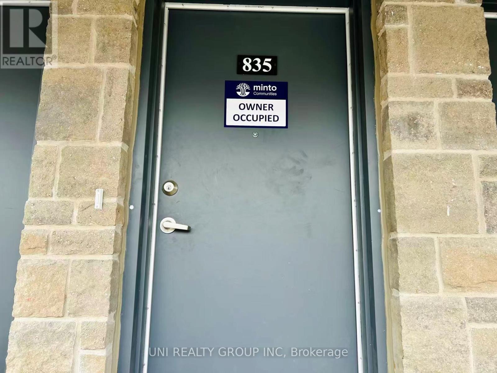 835 Arcadian Private, Ottawa, Ontario K2T 0R8 - Photo 3 - X12588060