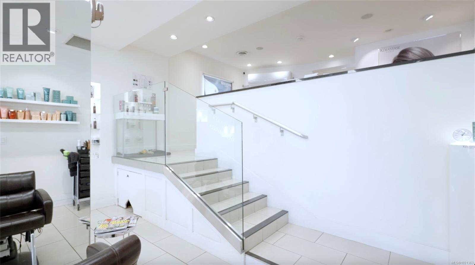 2047 Oak Bay Ave, Oak Bay, British Columbia  V8R 1E5 - Photo 5 - 1021363