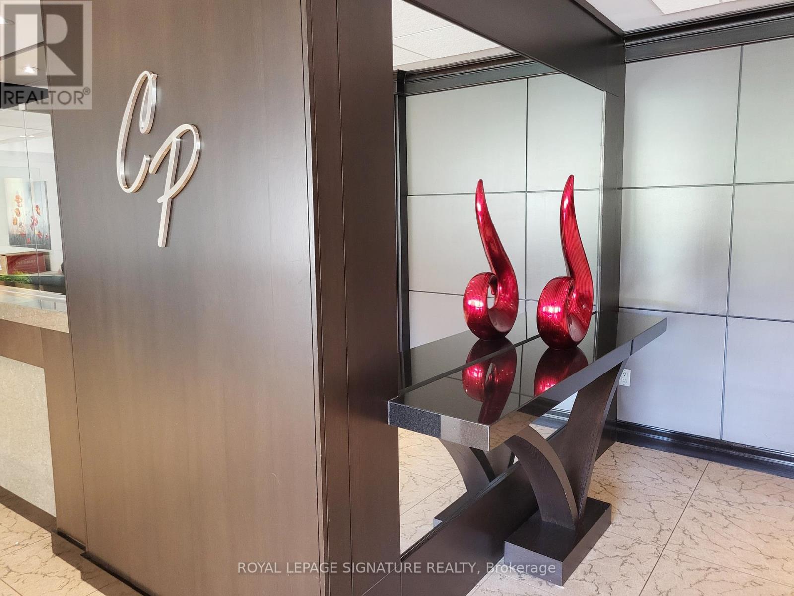 205 - 77 Maitland Place, Toronto, Ontario  M4Y 2V6 - Photo 6 - C12588028