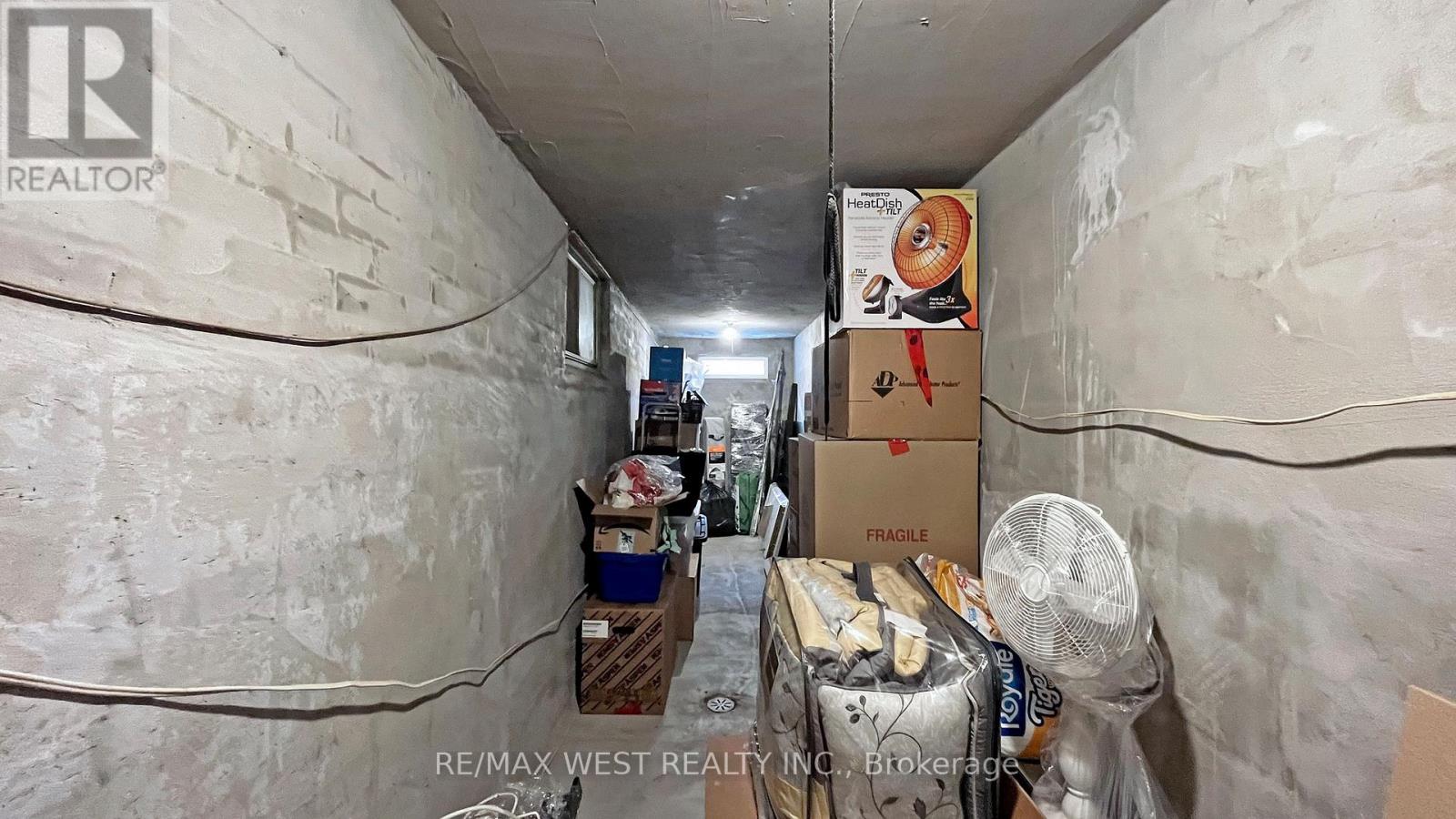 Basement - 139 Ranee Avenue, Toronto, Ontario  M6A 1N3 - Photo 27 - C12588046