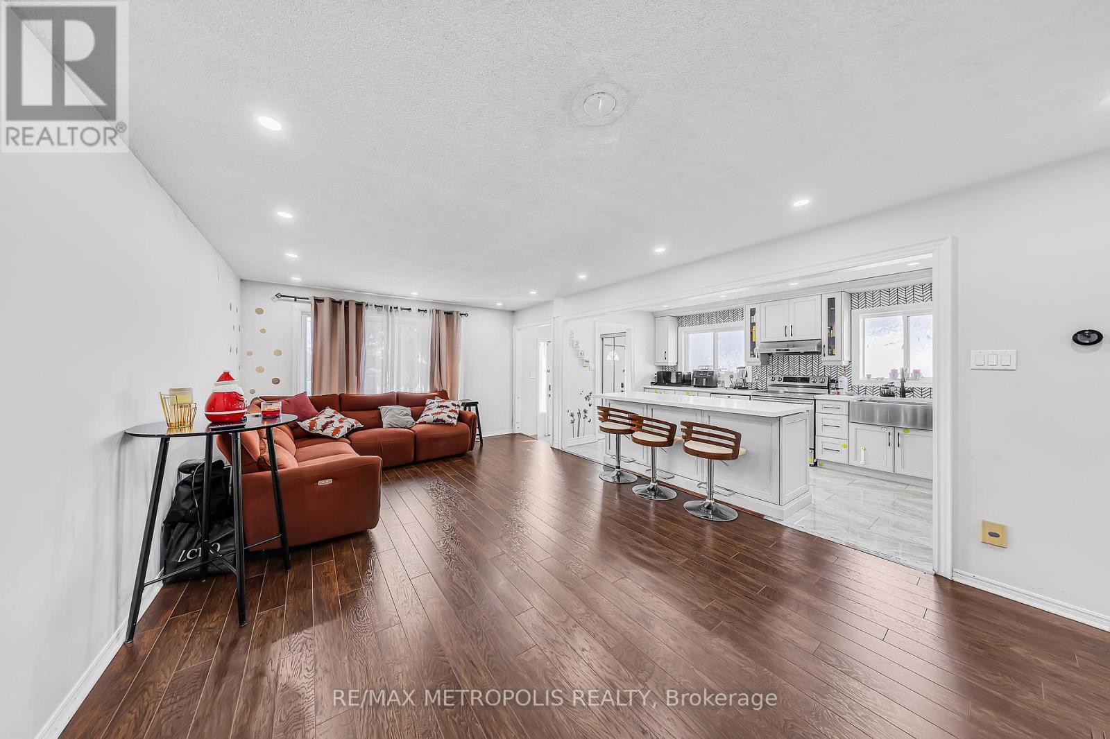 Main - 897 Liverpool Road, Pickering, Ontario  L1W 1S5 - Photo 8 - E12588040