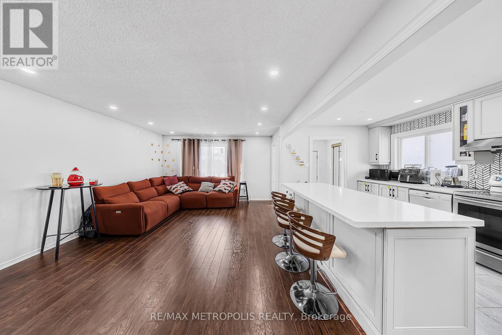 Main - 897 Liverpool Road, Pickering, Ontario  L1W 1S5 - Photo 9 - E12588040