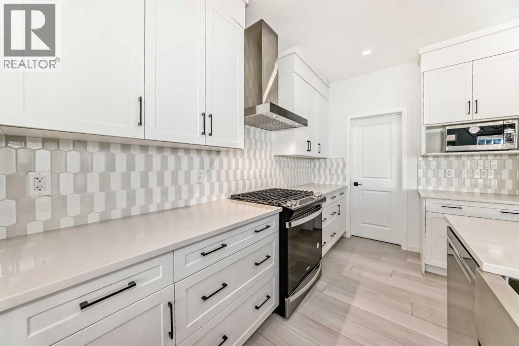 392 Carringvue Place Nw, Calgary, Alberta  T3P 2A4 - Photo 6 - A2258518