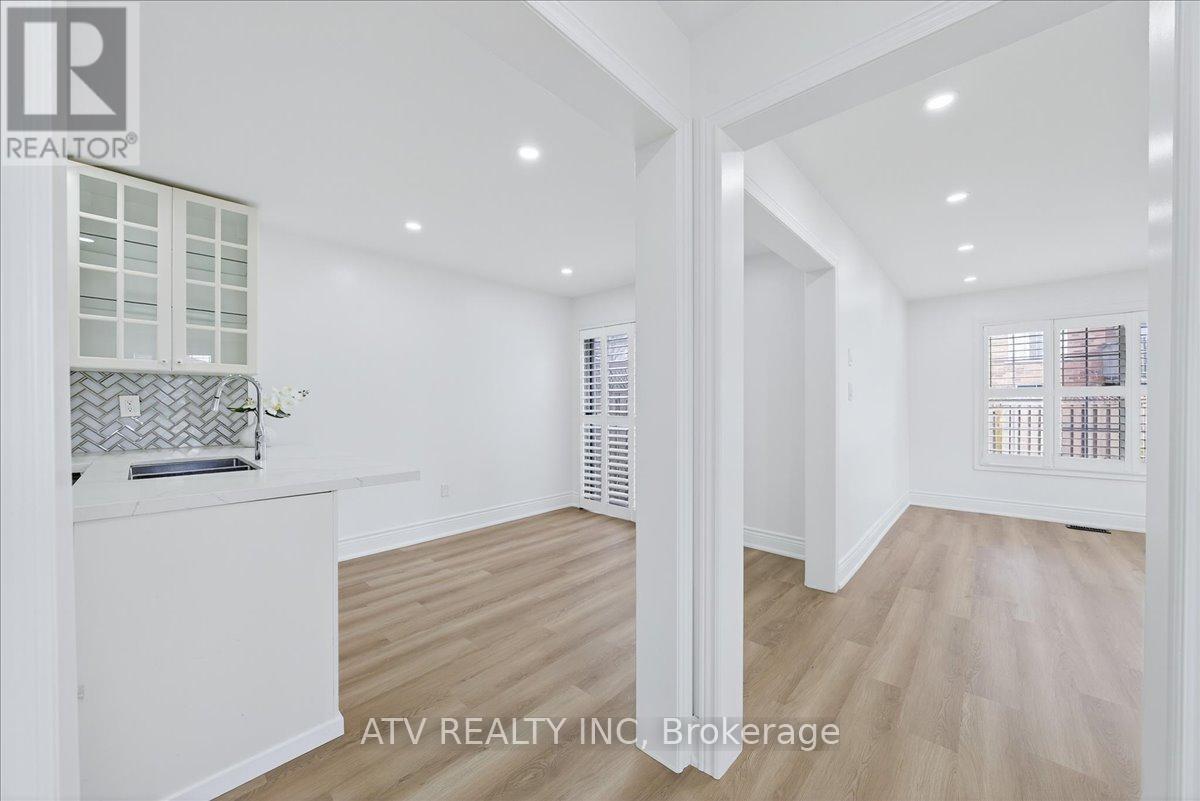 125 David Todd Avenue, Vaughan, Ontario  L4H 1R4 - Photo 10 - N12588020