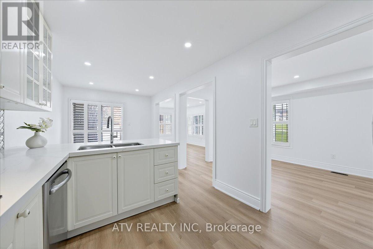 125 David Todd Avenue, Vaughan, Ontario  L4H 1R4 - Photo 9 - N12588020