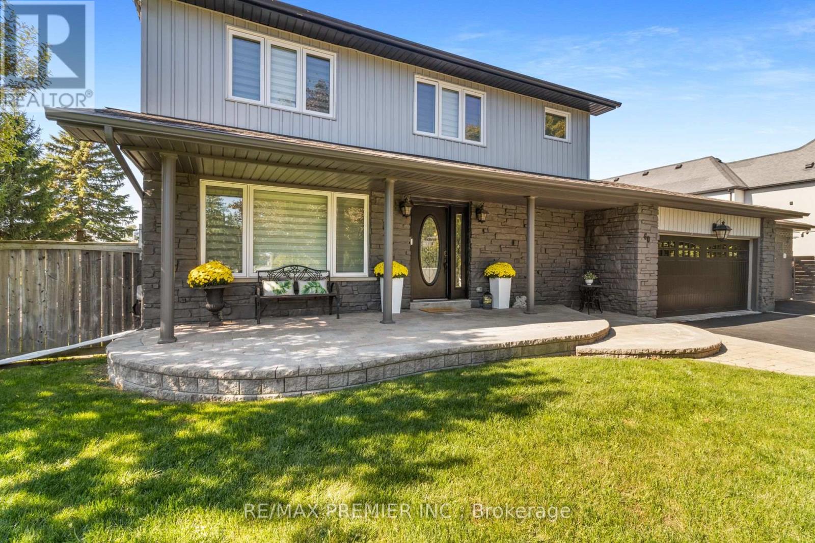 60 NOBLEVIEW DRIVE, King, Ontario