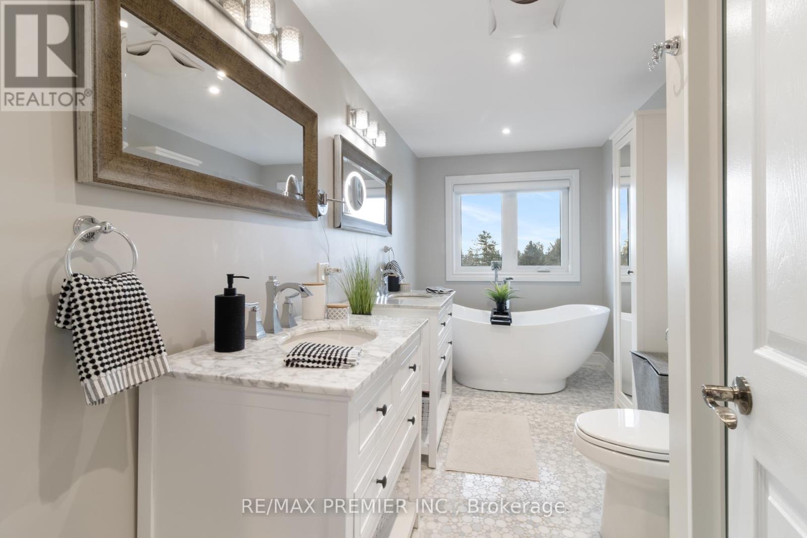 60 Nobleview Drive, King, Ontario  L0G 1N0 - Photo 18 - N12588036