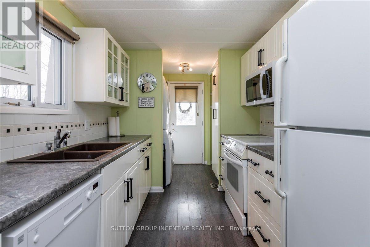 29 Main Street, Innisfil, Ontario  L9S 1L9 - Photo 10 - N12588066