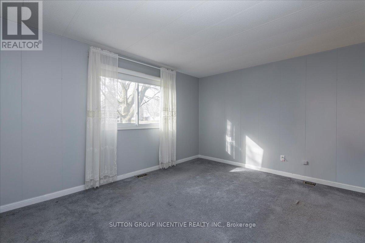 29 Main Street, Innisfil, Ontario  L9S 1L9 - Photo 12 - N12588066