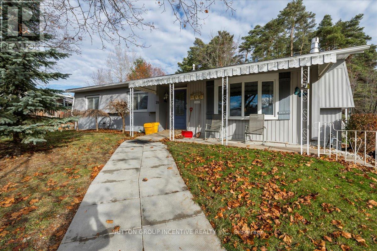 29 Main Street, Innisfil, Ontario  L9S 1L9 - Photo 2 - N12588066