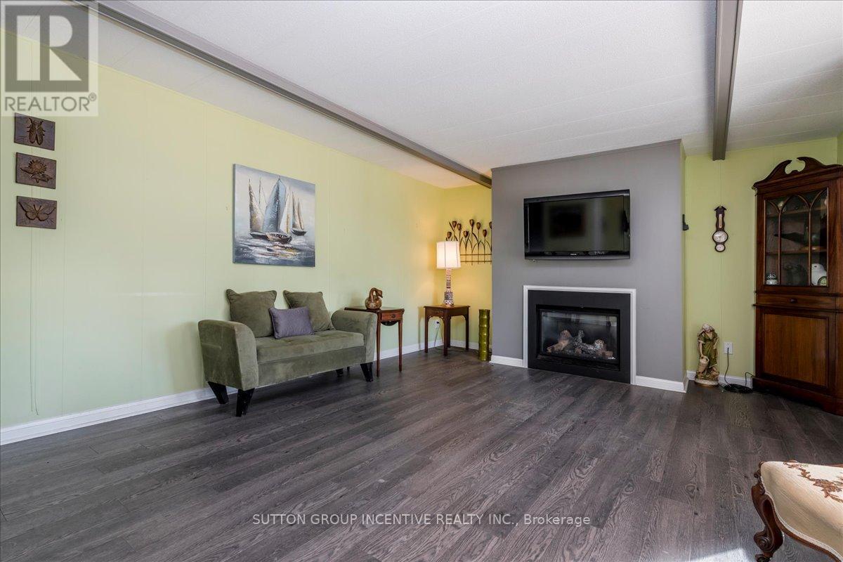 29 Main Street, Innisfil, Ontario  L9S 1L9 - Photo 6 - N12588066