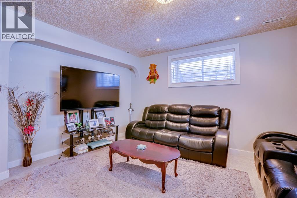 77 Saddleland Drive Ne, Calgary, Alberta  T3J 5J3 - Photo 37 - A2273224