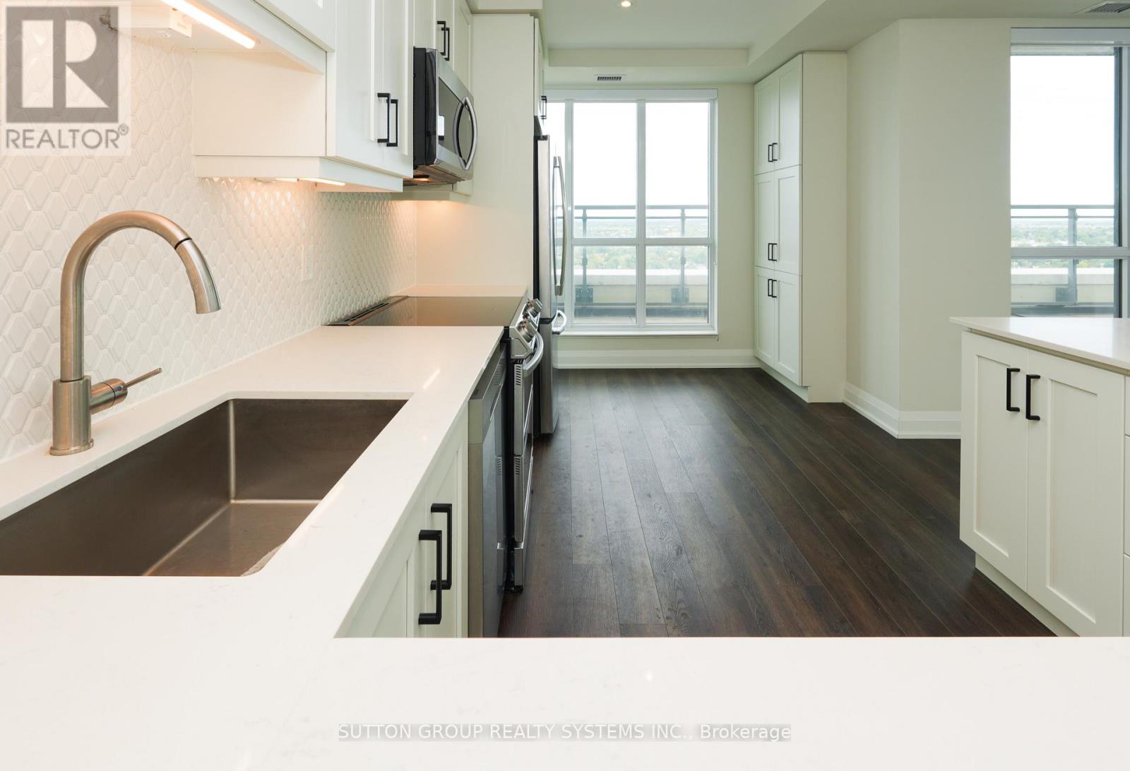 1801 - 15 Lynch Street, Brampton, Ontario L0K 1E0 - Photo 10 - W12588026