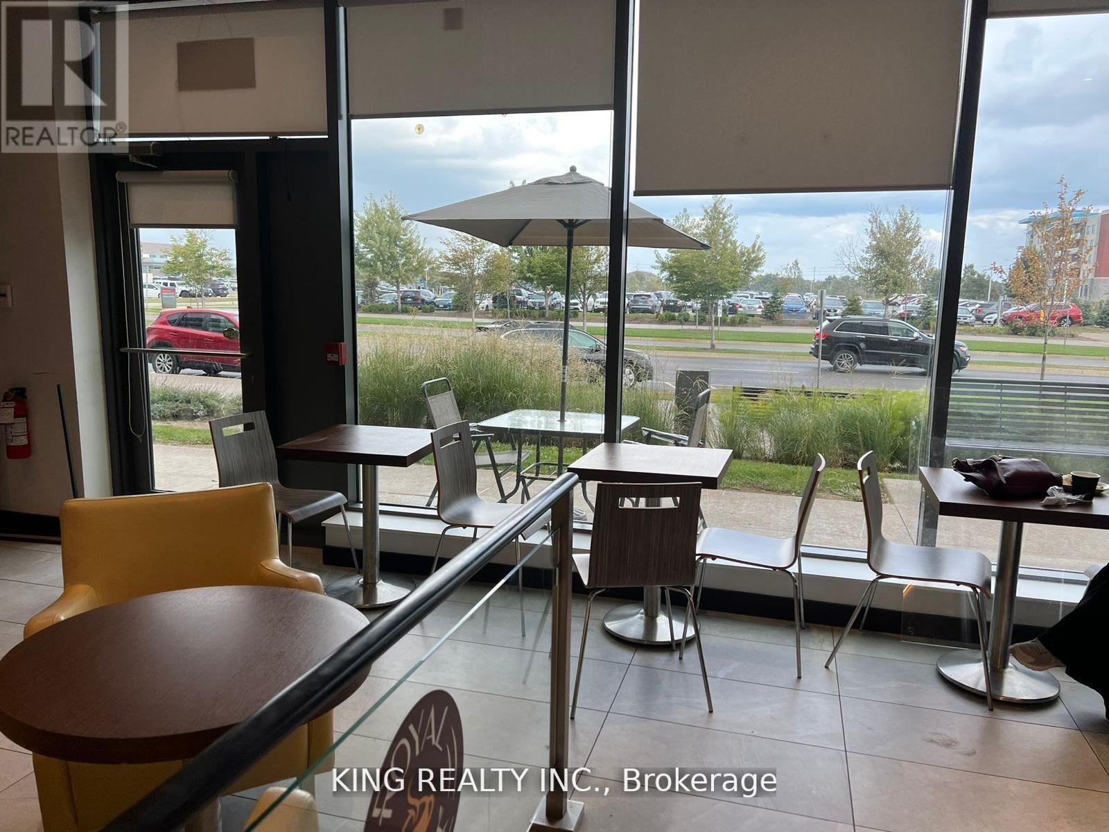 107 - 3075 Hospital Gate, Oakville, Ontario L6M 1M1 - Photo 5 - W12588030