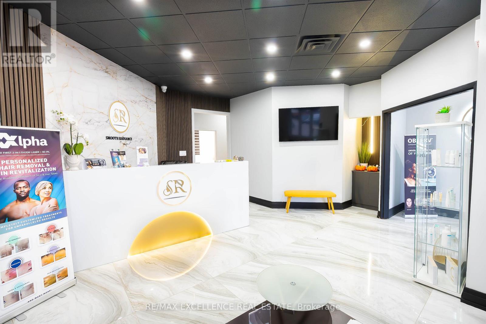 102 - 151 Randall Street, Oakville, Ontario L6J 1P5 - Photo 6 - W12588034