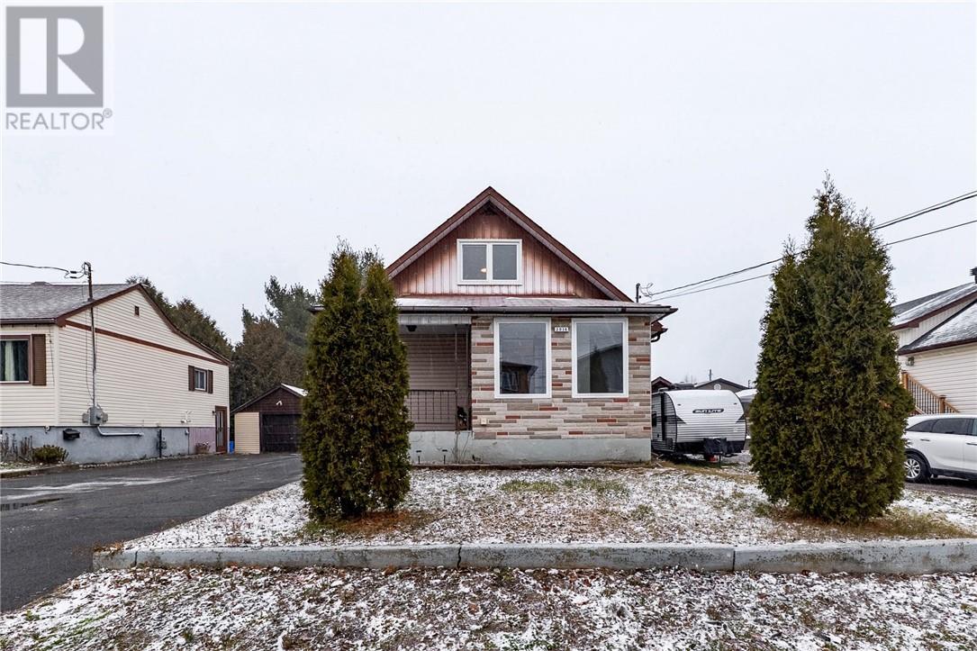 2016 Wiltshire, Greater Sudbury, Ontario