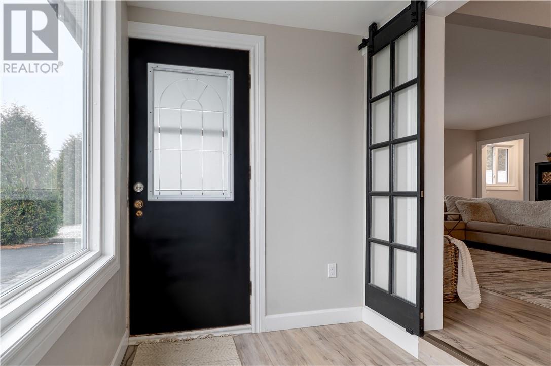 2016 Wiltshire, Greater Sudbury, Ontario  P3B 1Y4 - Photo 10 - 2125802