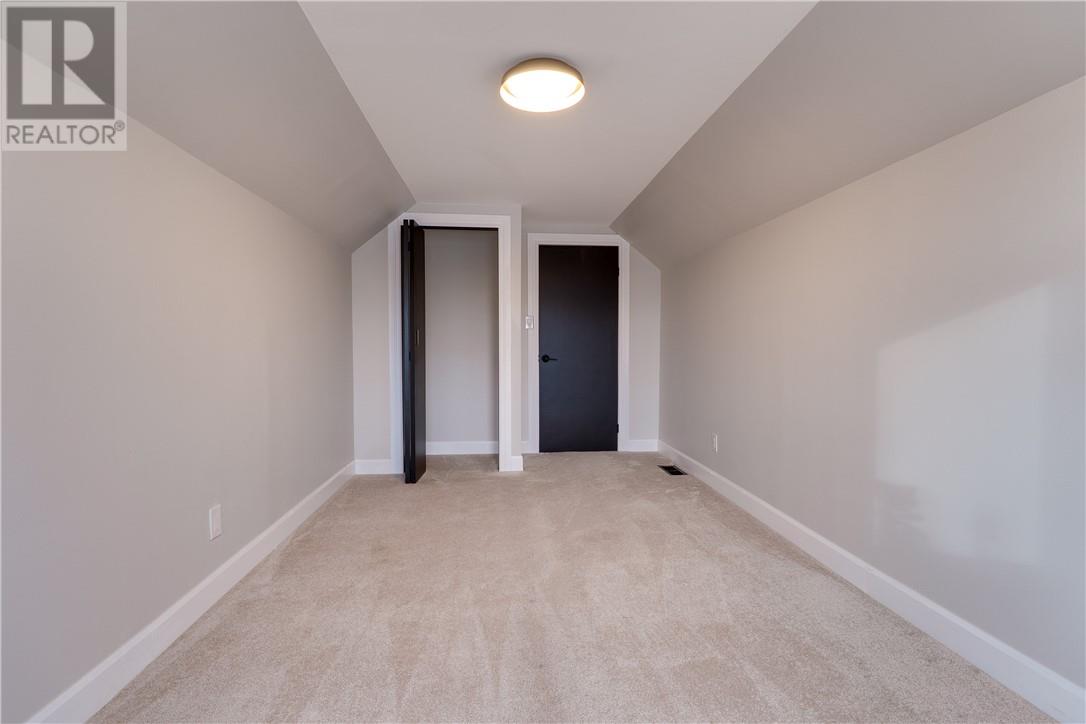 2016 Wiltshire, Greater Sudbury, Ontario  P3B 1Y4 - Photo 19 - 2125802