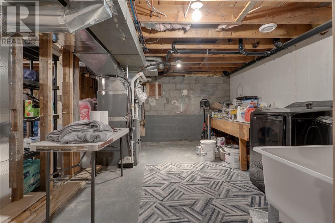 2016 Wiltshire, Greater Sudbury, Ontario  P3B 1Y4 - Photo 22 - 2125802