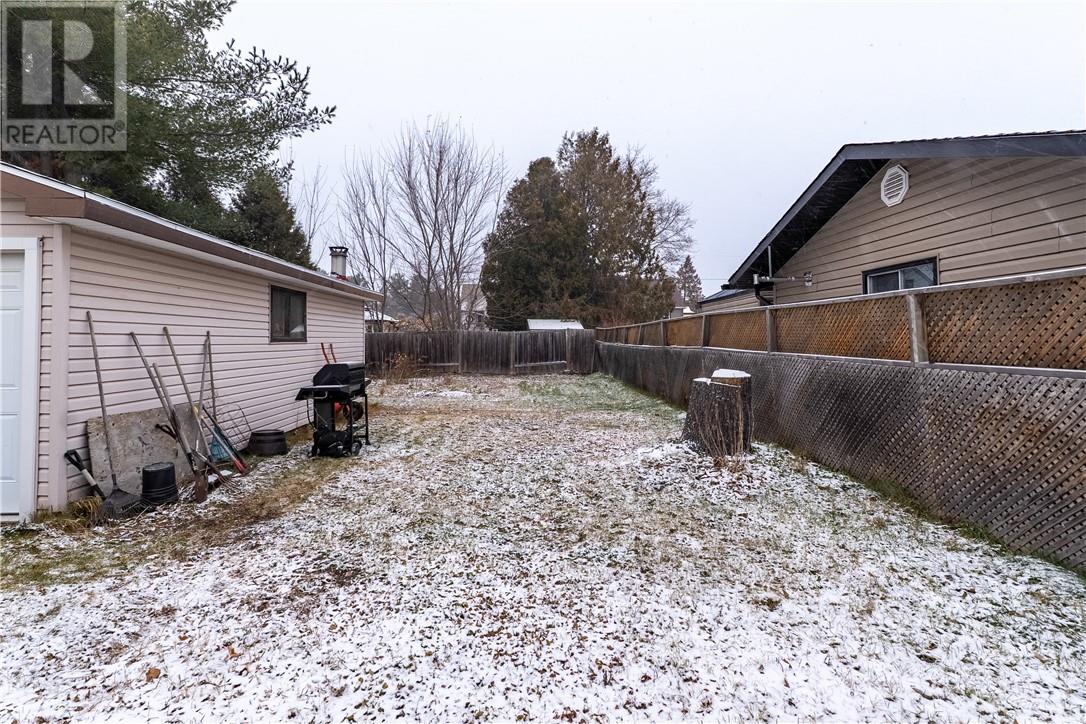 2016 Wiltshire, Greater Sudbury, Ontario  P3B 1Y4 - Photo 27 - 2125802