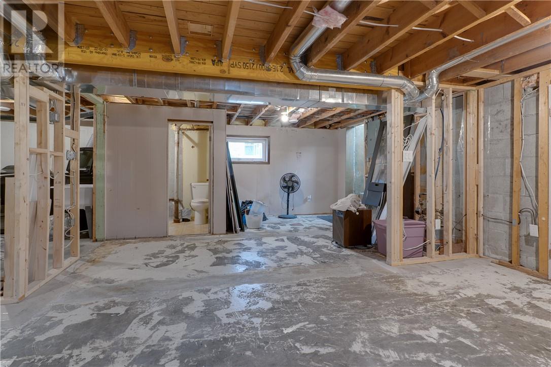 2016 Wiltshire, Greater Sudbury, Ontario  P3B 1Y4 - Photo 31 - 2125802