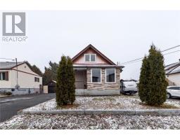 2016 Wiltshire, Greater Sudbury, Ontario