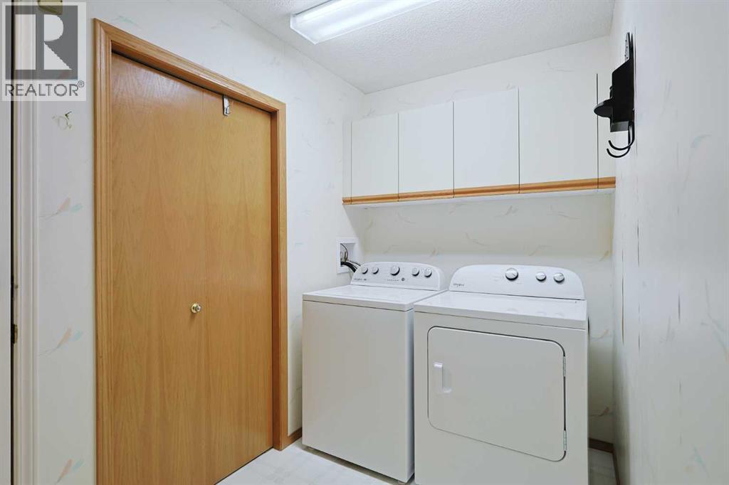 15 Hampshire Close Nw, Calgary, Alberta  T3A 4X9 - Photo 14 - A2252395