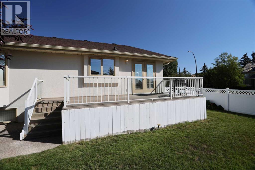 15 Hampshire Close Nw, Calgary, Alberta  T3A 4X9 - Photo 28 - A2252395