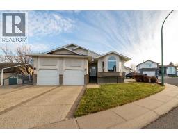 11 Redwood Place SE Ross Glen