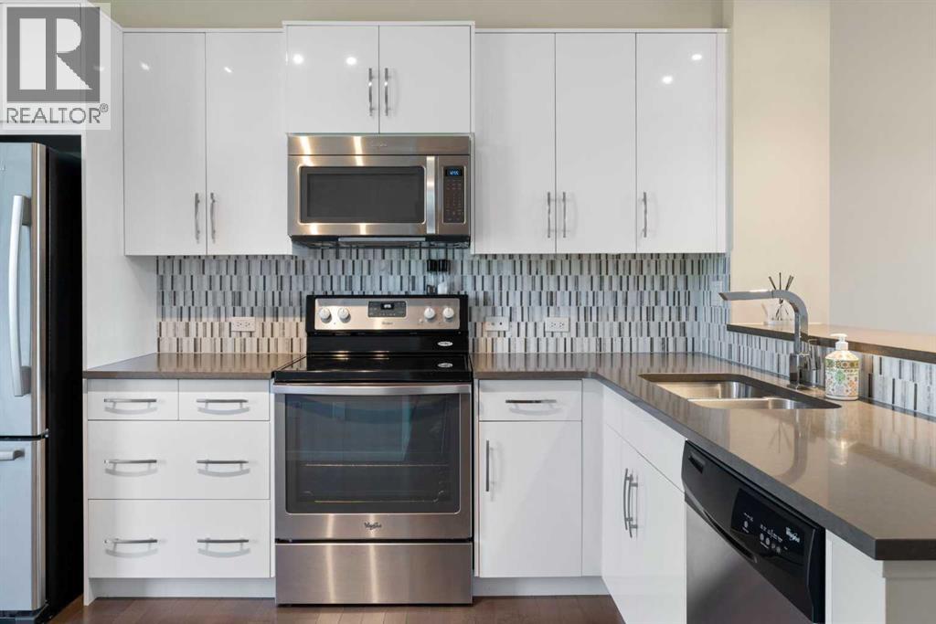 174 Ascot Point Sw, Calgary, Alberta  T3H 0X1 - Photo 4 - A2255485