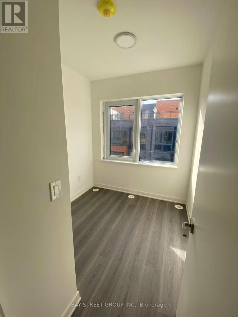 71 CURLEW DRIVE, Toronto, Ontario