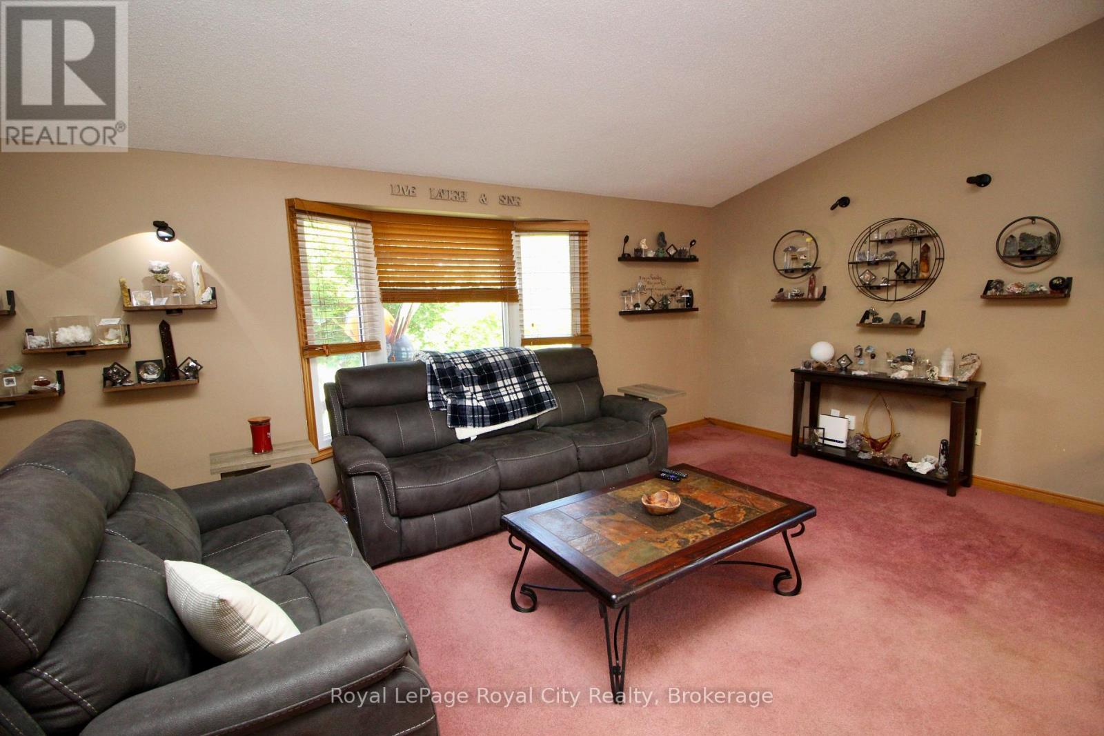 40 Shoemaker Crescent, Guelph, Ontario  N1K 1J6 - Photo 24 - X12471482