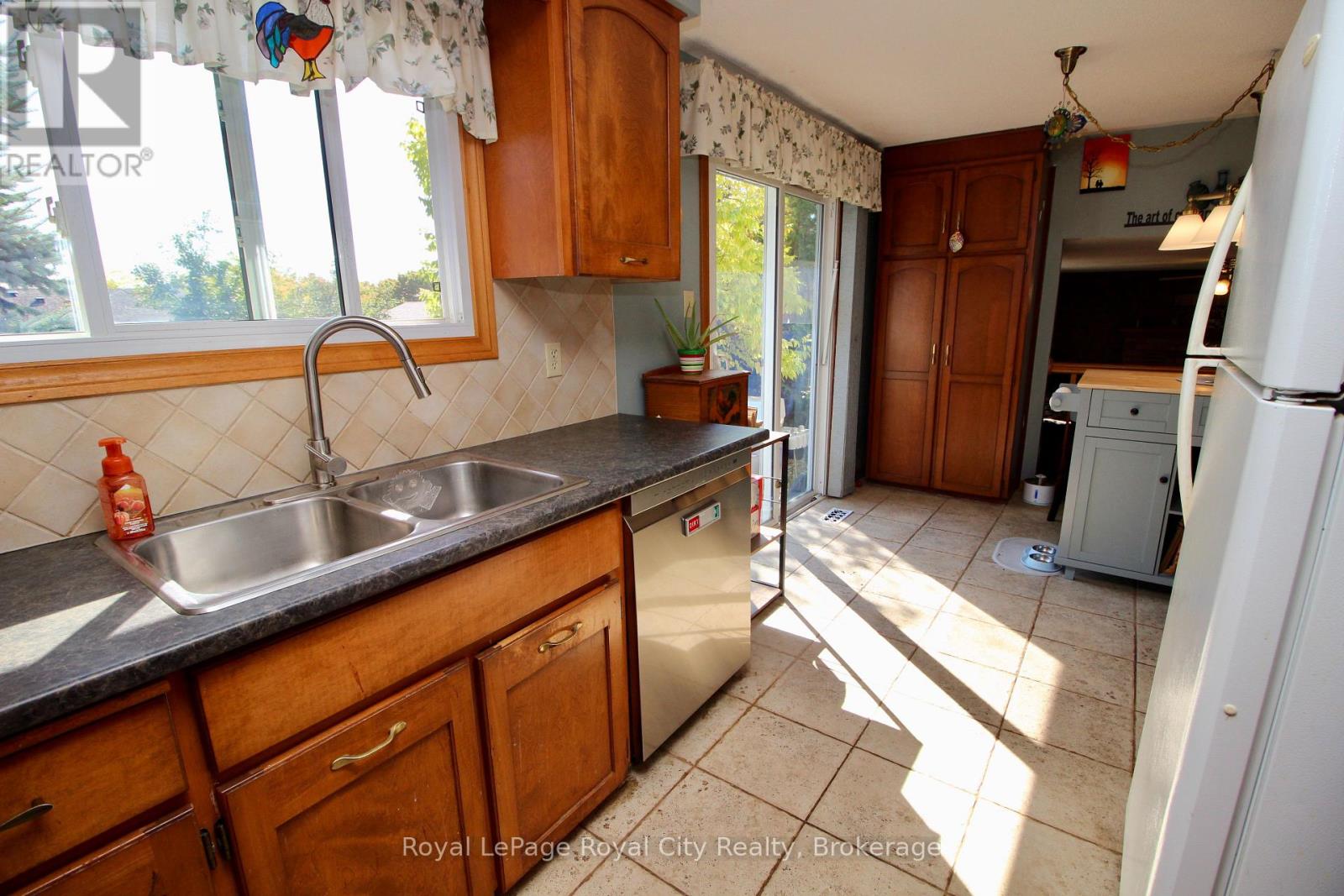 40 Shoemaker Crescent, Guelph, Ontario  N1K 1J6 - Photo 32 - X12471482