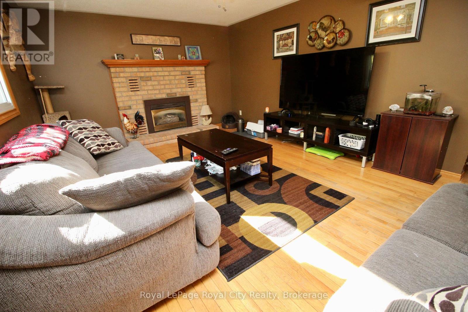 40 Shoemaker Crescent, Guelph, Ontario  N1K 1J6 - Photo 39 - X12471482